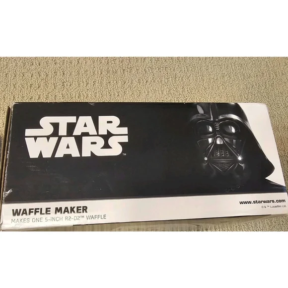 Star Wars R2-D2 5in Waffle Maker Disney - Non Stick Cooking Plates - Picture 4 of 7